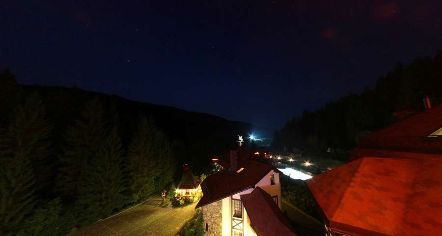 Night View of the Carpathians from the balcony of the apartment Vezha