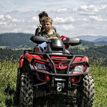 Family vacations, travel on ATV in the Carpathians