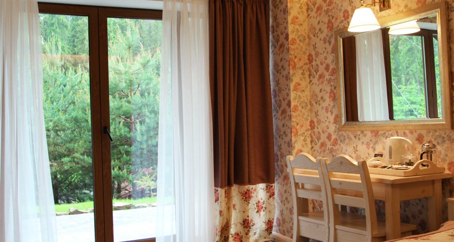 Suites in the cottage near Vezha Vedmezha Hotel