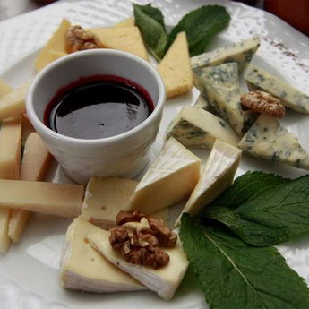 Luxurious cheese with sauce