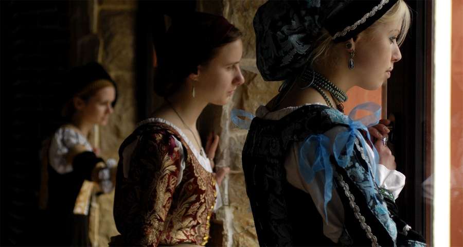 Women in medieval garb