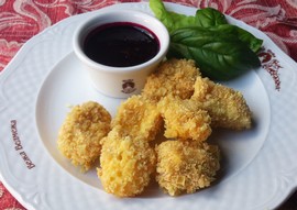 Fried camembert with the forest berry sauce